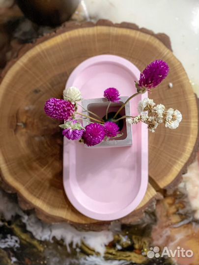 Кашпо и подносы