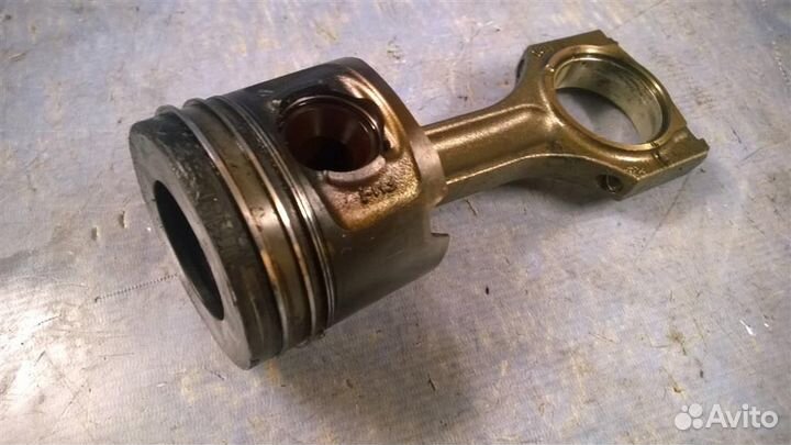 Поршень с шатуном BMW 5-серия E60/E61