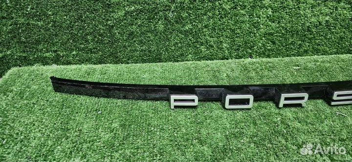 Эмблема Porsche 911