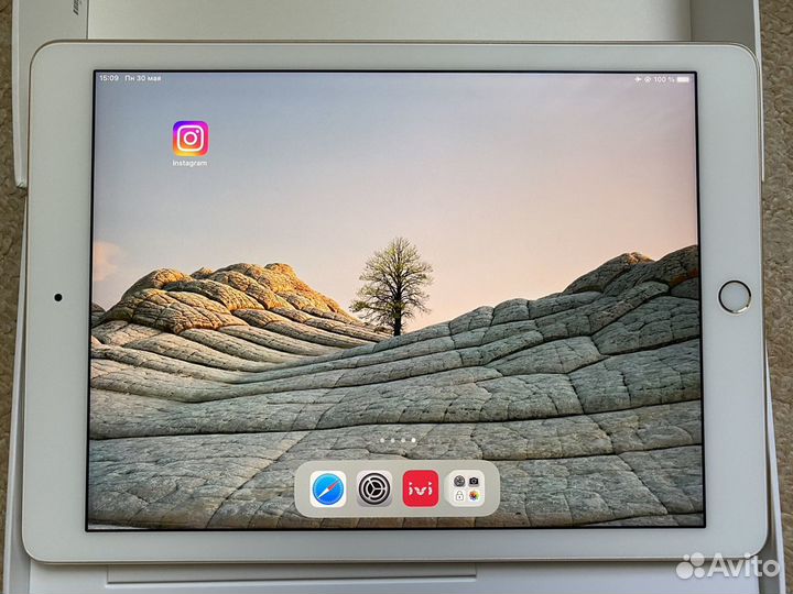 Apple iPad Pro 9.7 Wi-Fi 32 GB планшет