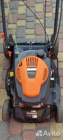 Газонокосилка бензиновая самоходная