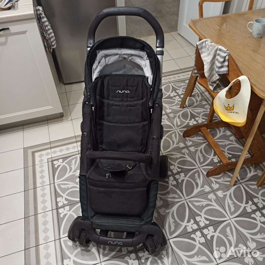 Прогулочная коляска Nuna