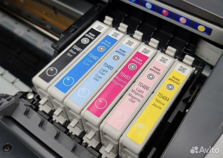Цветной струйный принтер Epson Stylus Photo R200