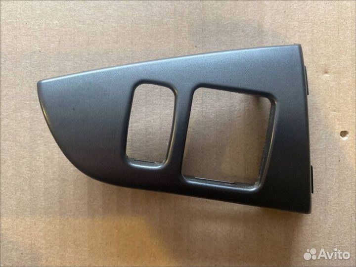 Накладка декоративная Mitsubishi Lancer