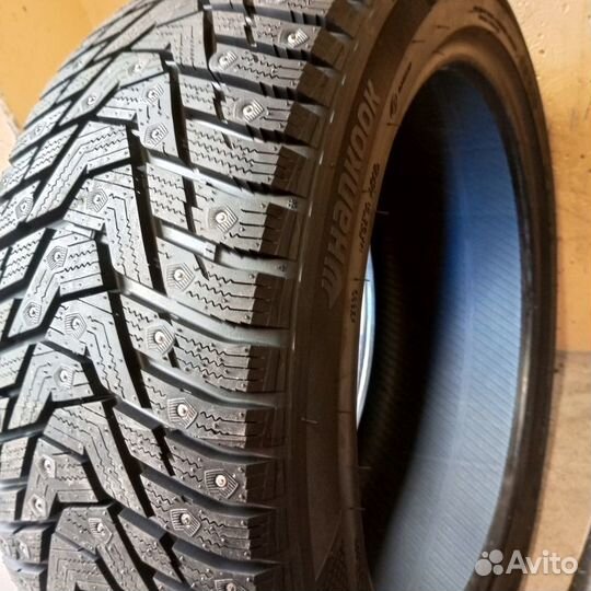 Hankook Winter I'Pike RS2 W429 235/45 R18 98T