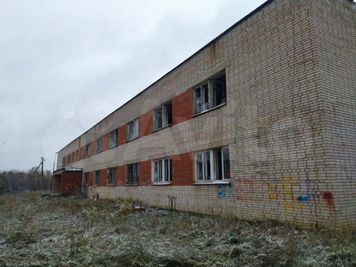 Здание, 1121.1 м²