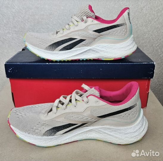 Беговые кроссовки Reebok оригинал 38