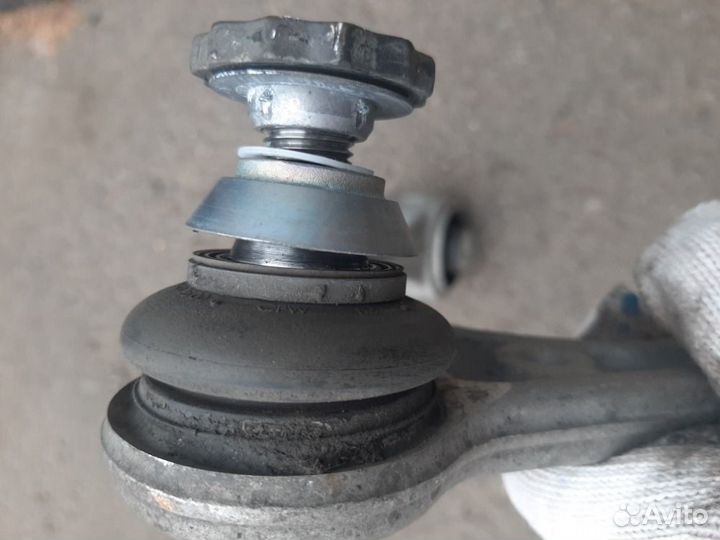 Рычаг подвески верхний передний левый Mercedes