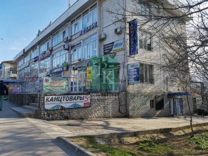 Помещение в ТЦ Каштан на Горпищенко