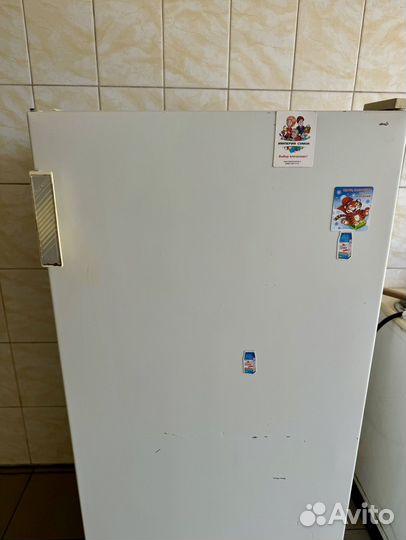 Холодильник Бирюса
