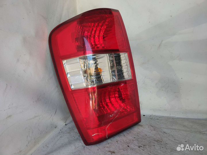 Фонарь задний левый Киа Карнивал 2 (2006-2014)