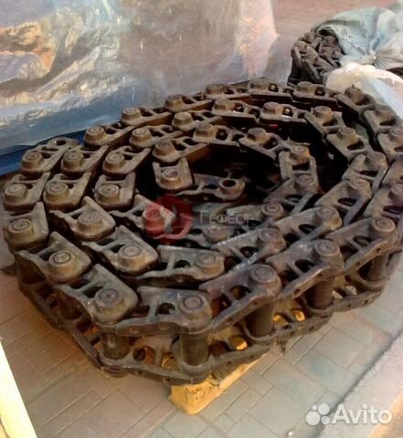 Цепь гусеничная 50L JCB SA1182-00371 VOE14530199