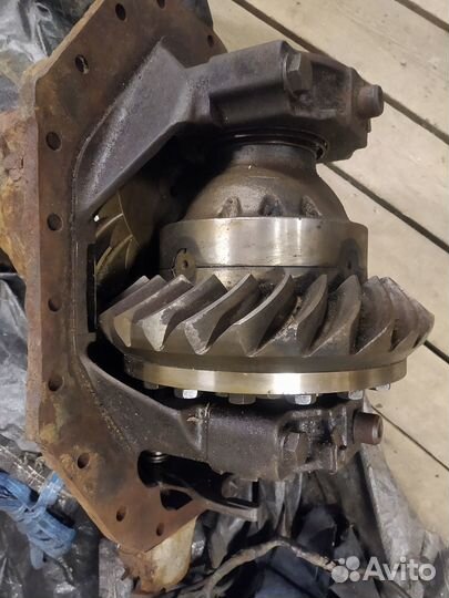 Задний редуктор