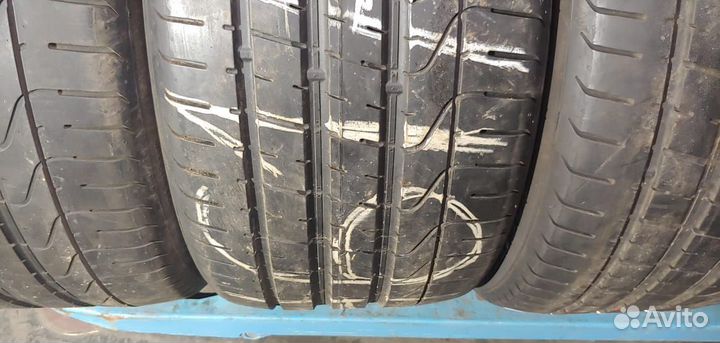 Pirelli P Zero 295/35 R21 103Y