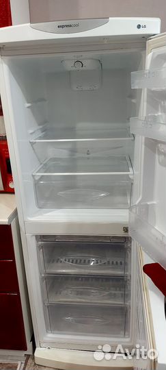 Холодильник LG
