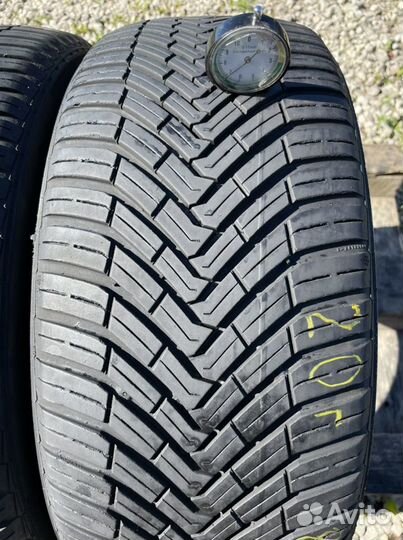 Continental AllSeasonContact 225/50 R17