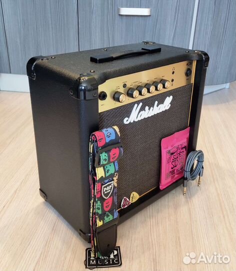 Marshall MG15G + Гитарный Ремень (Комбоусилитель)