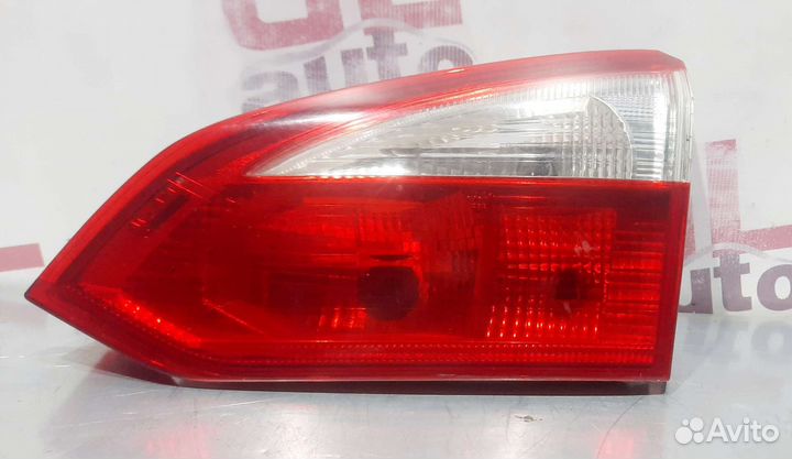 Фанарь задний внутренний левый Форд Фокус 3
