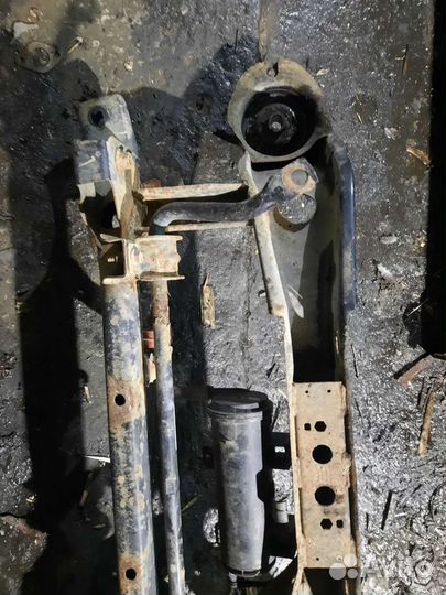 Задняя балка (подрамник) Ford Focus 2