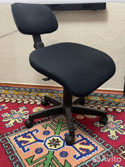 Компьютерное кресло