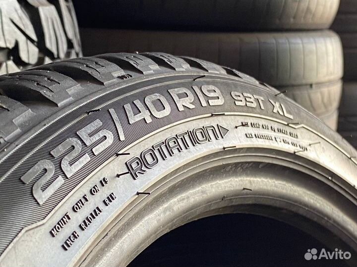 Nokian Tyres Hakkapeliitta 8 225/40 R19 и 255/35 R19