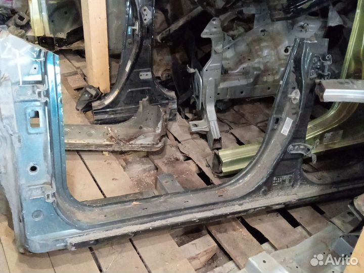 Kia Ceed 2007-2012 Порог