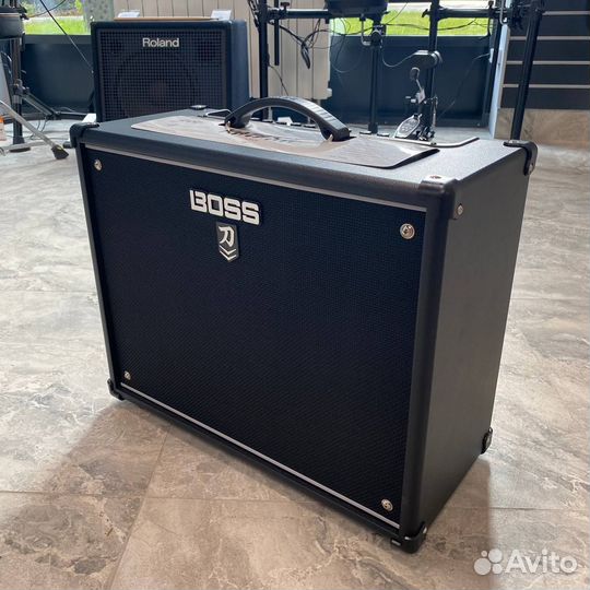 Гитарный комбоусилитель Boss Katana-100 MK2