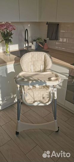 Стульчик для кормления sweet baby royal classic