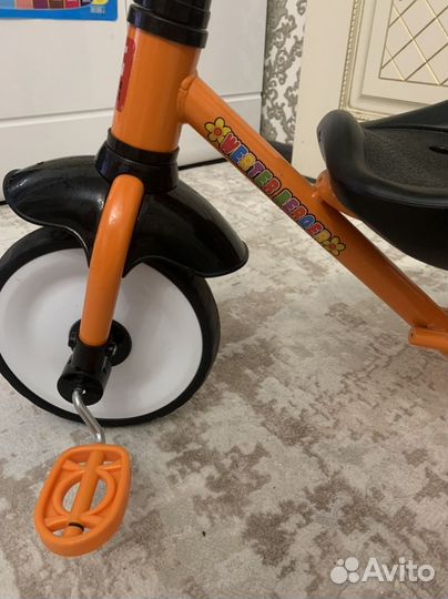 Трехколесный велосипед