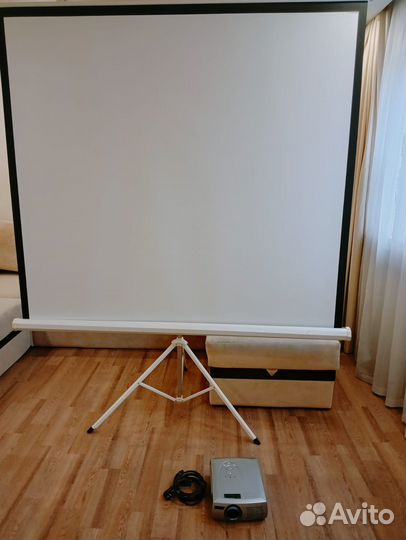 Проектор + экран