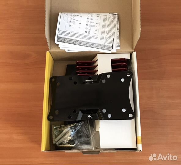 Кронштейн для телевизора поворотный Новый