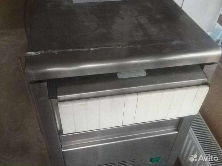 Isoterm 5S21A11A00000 лёдогенератор