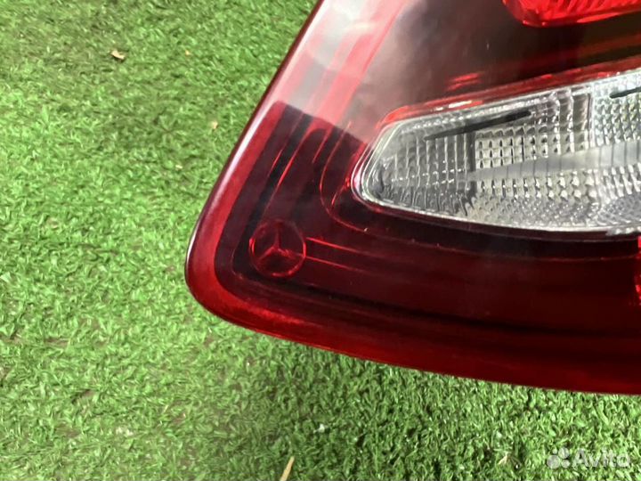 Фонарь задний правый Mercedes-Benz C-Class