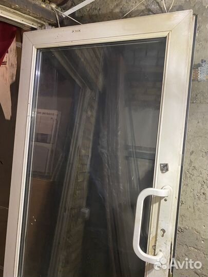 Дверь пластиковая