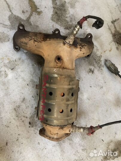 Коллектор выпускной правый / левый