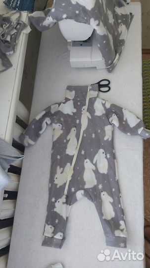 Подшив одежды и штор