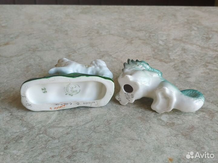 Фарфоровые статуэтки собака с ёжиком дракончик