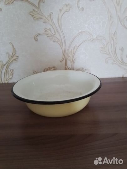 Тазик эмалированный СССР