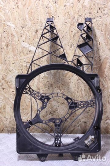 Диффузор вентилятора Fiat Punto 2005-2018