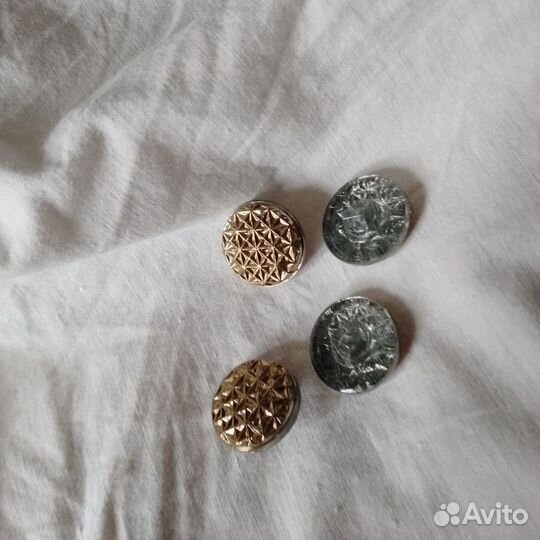 Позолоченные стеклянные пуговицы СССР. 10 шт