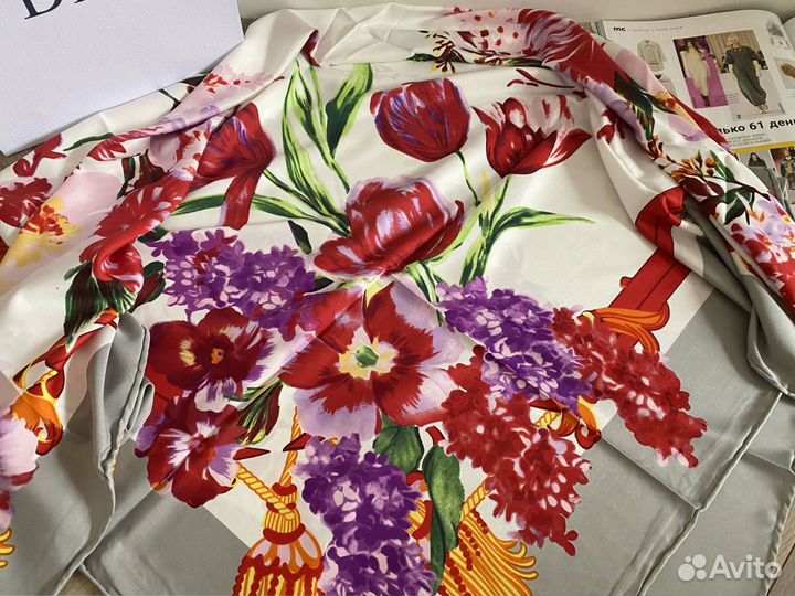 Платок шёлковый, в подарочном конверте с пакетом D