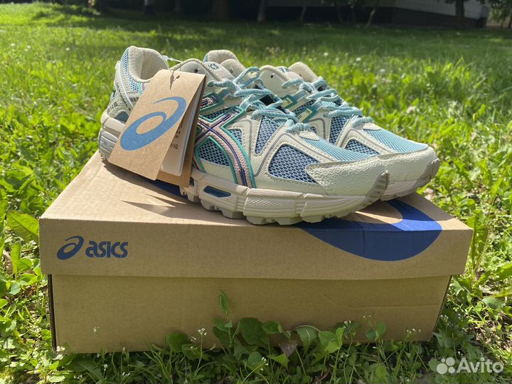 Кроссовки asics limited best kahana 8