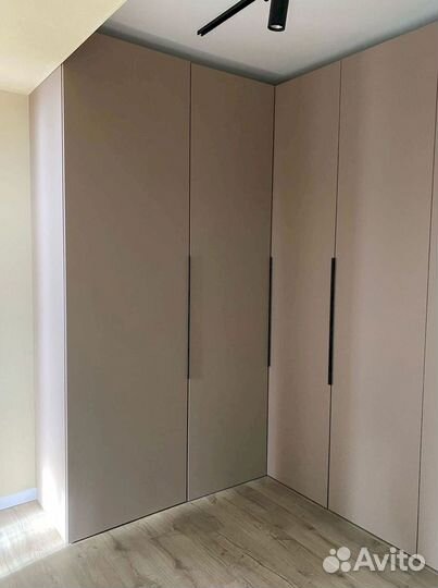 Шкаф стенка