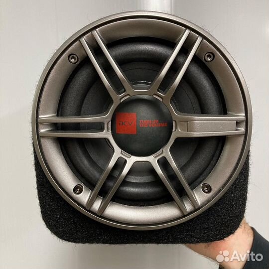 Активный сабвуфер