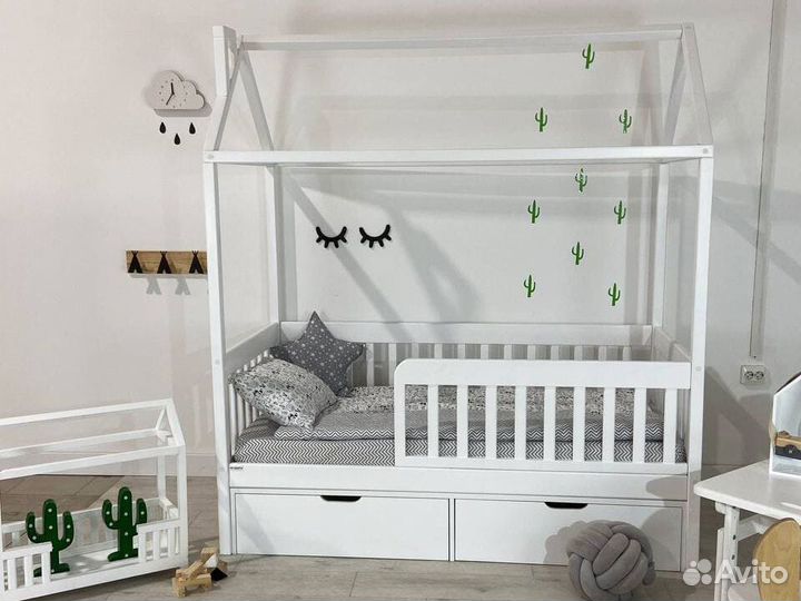 Кровать в виде домика для детей