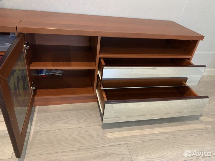 Тумба под тв, аквариум Размер 1м 20см-дл, 40см-шир