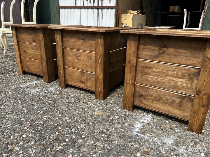 Кашпо напольное уличное из дерева 40 на 40