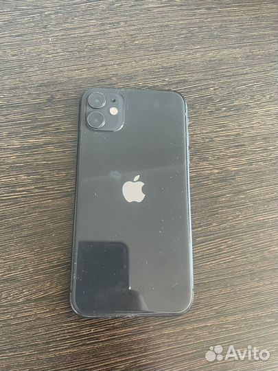 Телефон iPhone 11