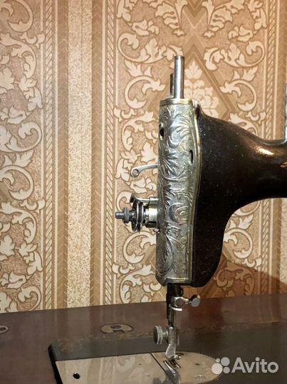 Швейная машина подольская