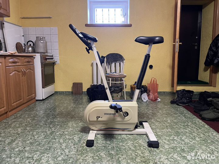 Велотренажер torneo